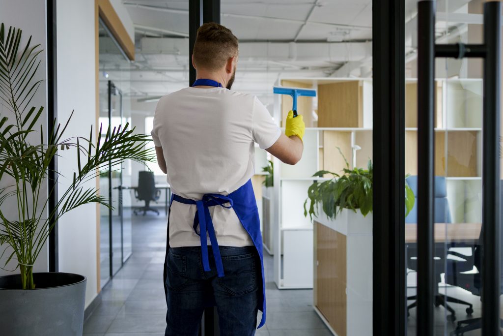 Pourquoi est-il bien d'externaliser l'entretien de bureaux ?